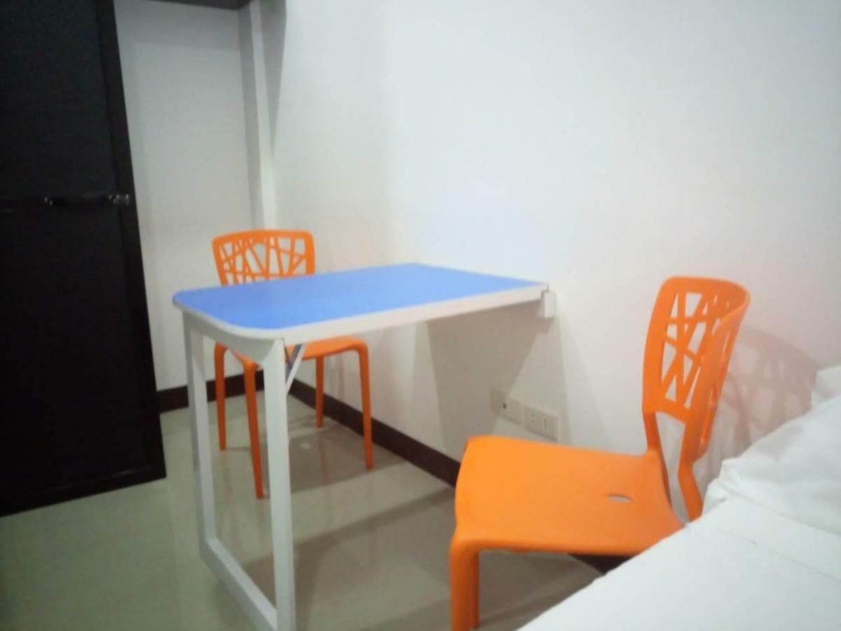 Clark-Pad Inn, Angeles City Exteriör bild