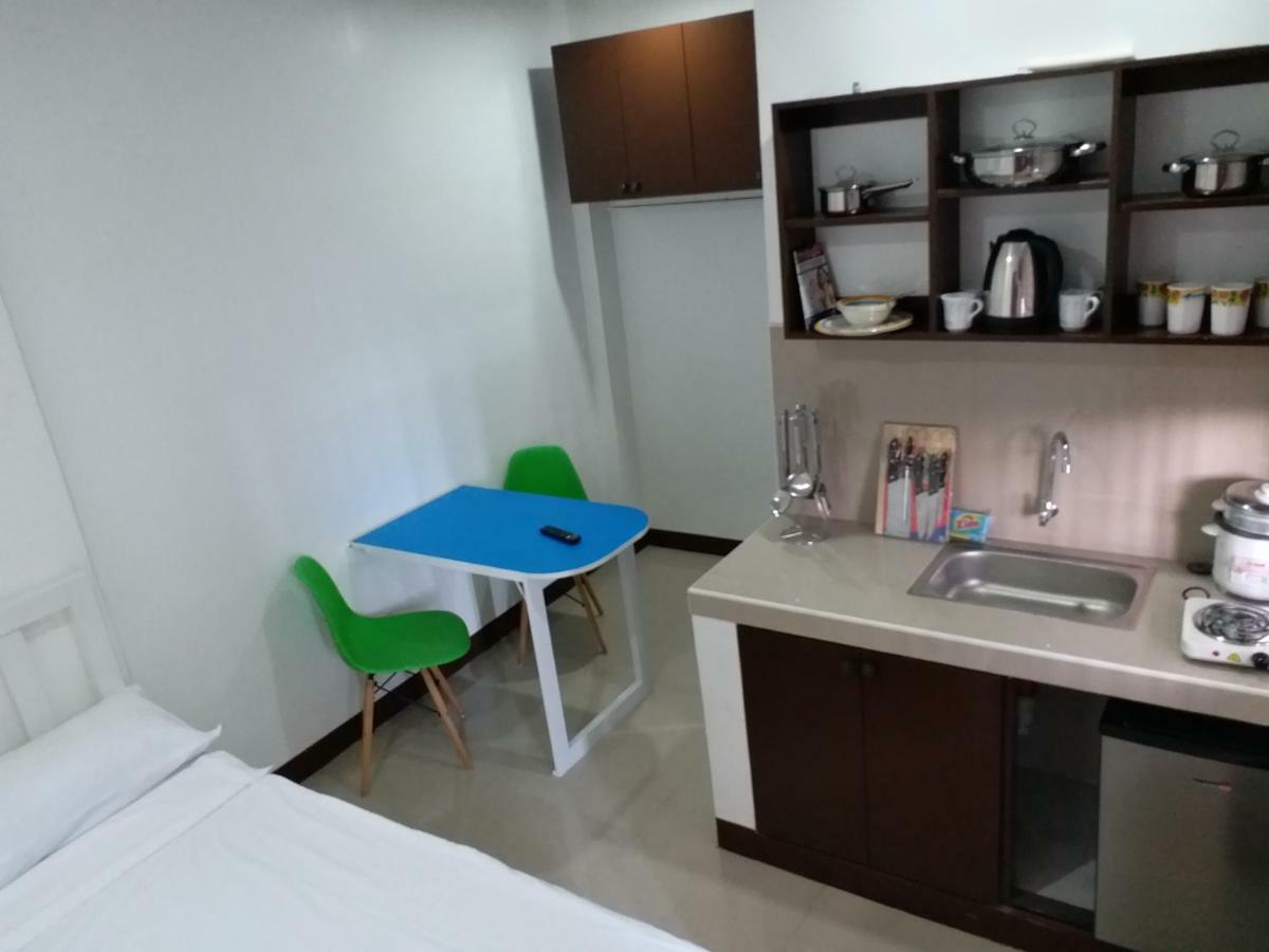 Clark-Pad Inn, Angeles City Exteriör bild