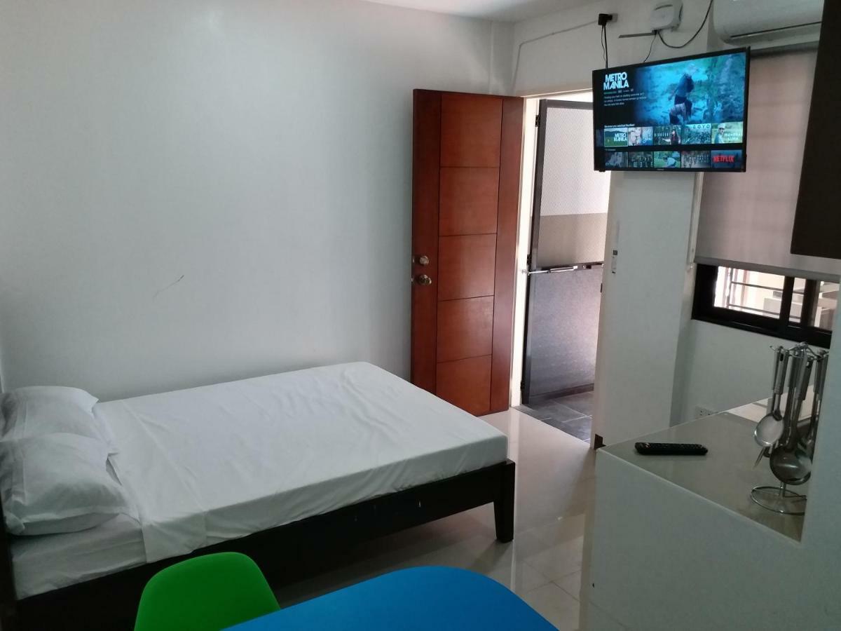 Clark-Pad Inn, Angeles City Exteriör bild