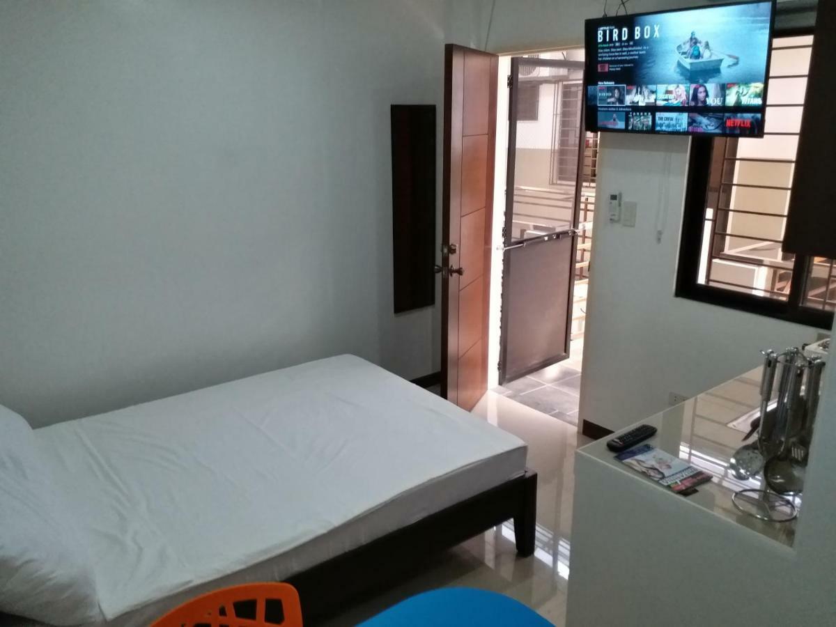 Clark-Pad Inn, Angeles City Exteriör bild