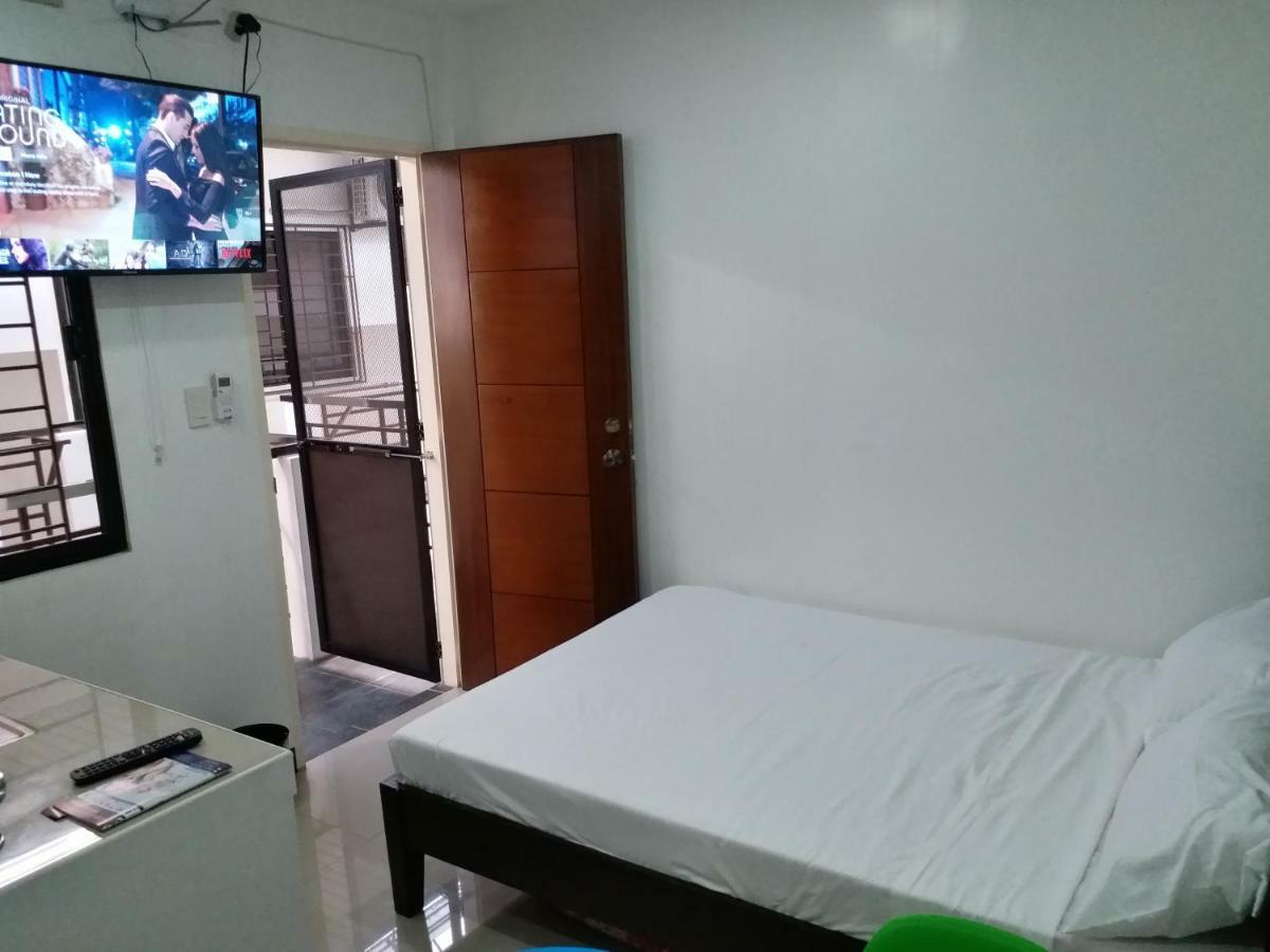 Clark-Pad Inn, Angeles City Exteriör bild