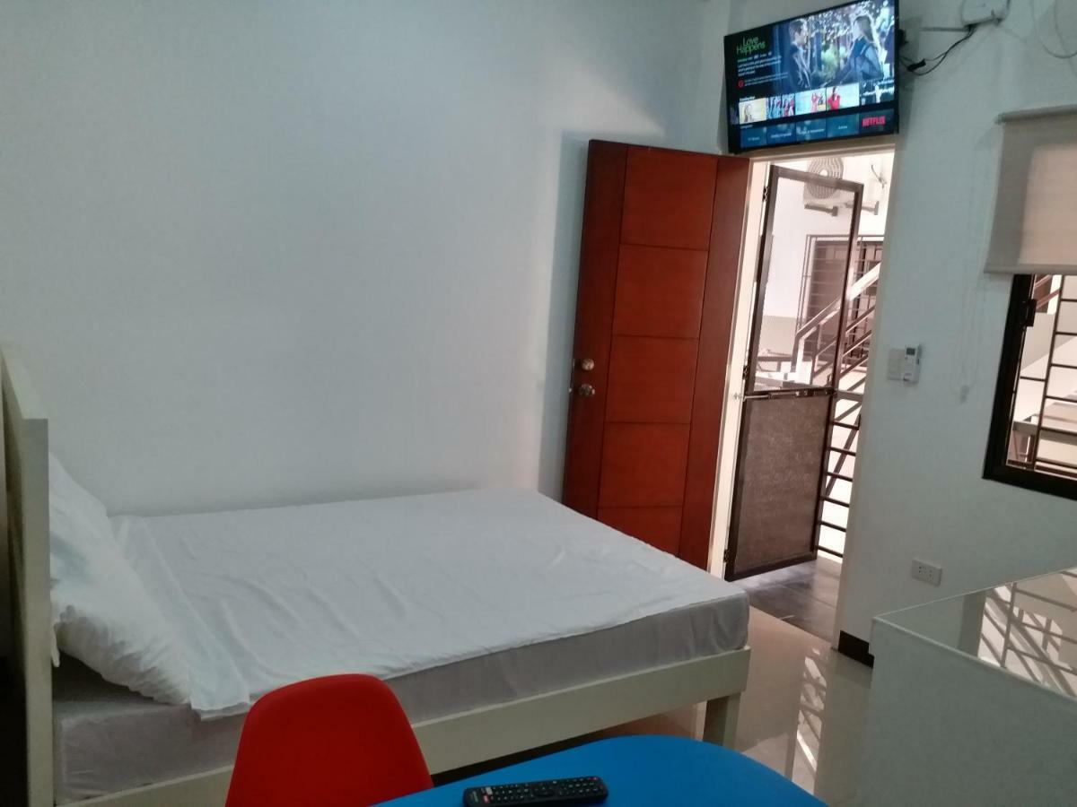 Clark-Pad Inn, Angeles City Exteriör bild