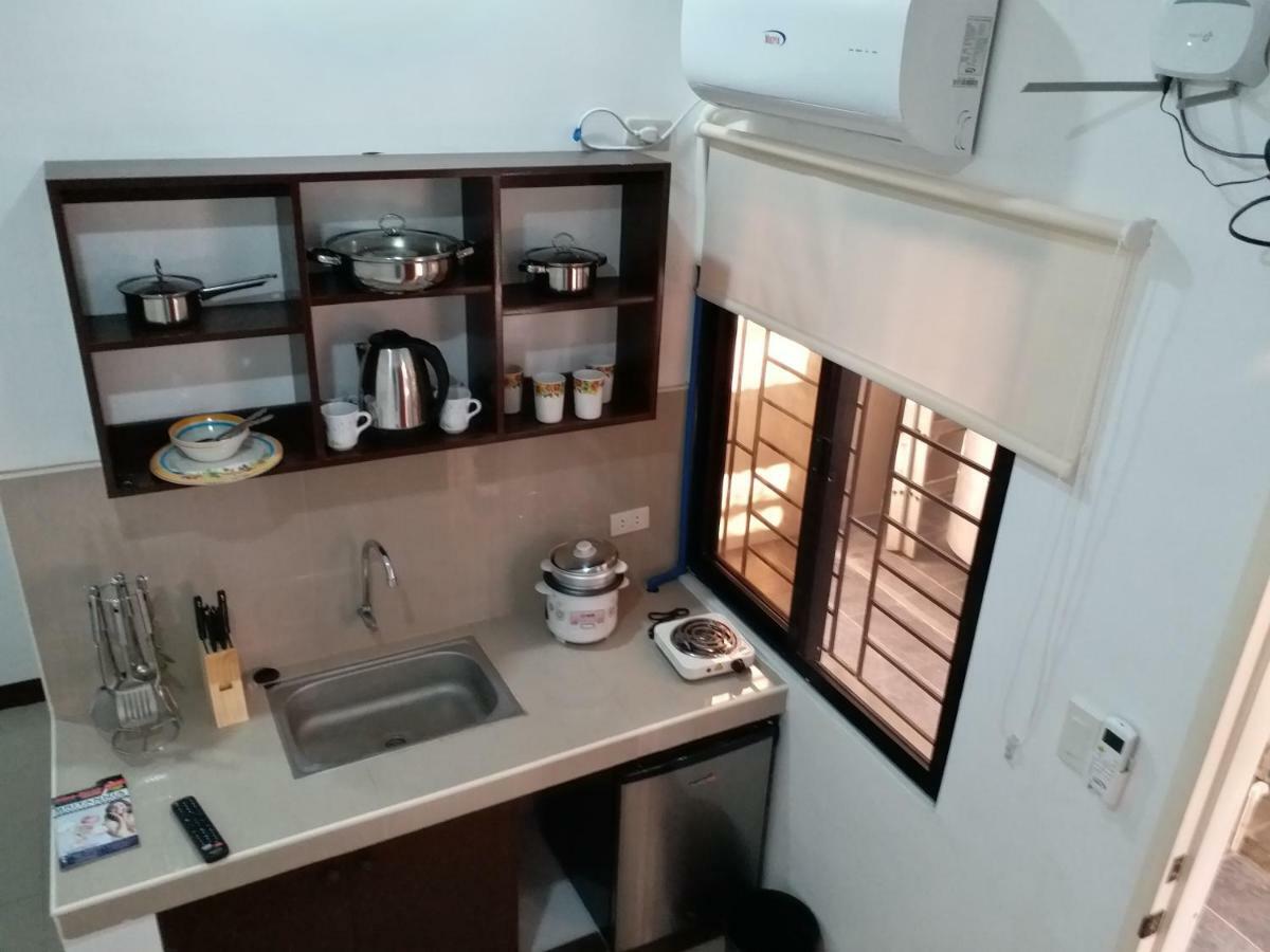 Clark-Pad Inn, Angeles City Exteriör bild