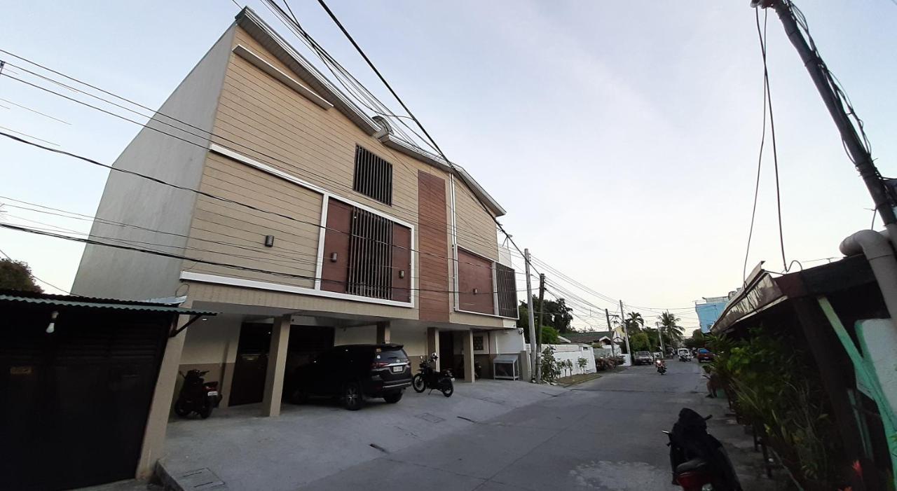 Clark-Pad Inn, Angeles City Exteriör bild